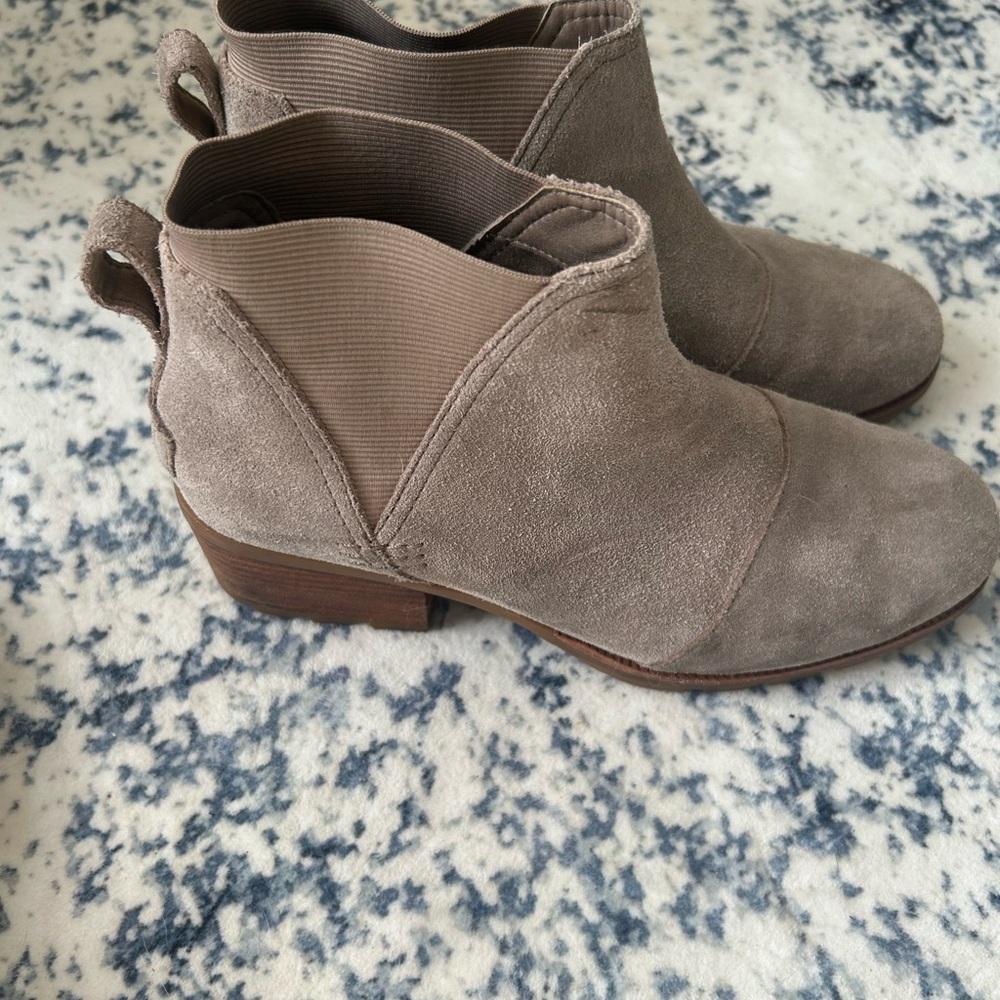 Sorel Women's Taupe Suede Ankle Boots